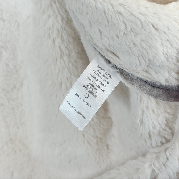 Naked Zebra Women’s Faux Suede Hooded Jacket - Size S - Picture 5 of 5